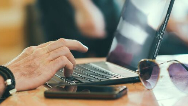 Tim, Vodafone, WindTre, Fastweb, Linkem: le migliori offerte con internet senza limiti.