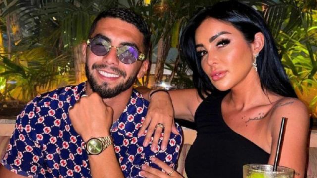 Fidji Ruiz enceinte de son mari Anas ? Toutes les preuves qui indiquent que le couple attend son premier enfant - Source : Instagram