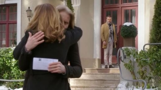 Tempesta d'amore anticipazioni settimanali dal 13 al 17 dicembre: Ariane abbraccia Michael