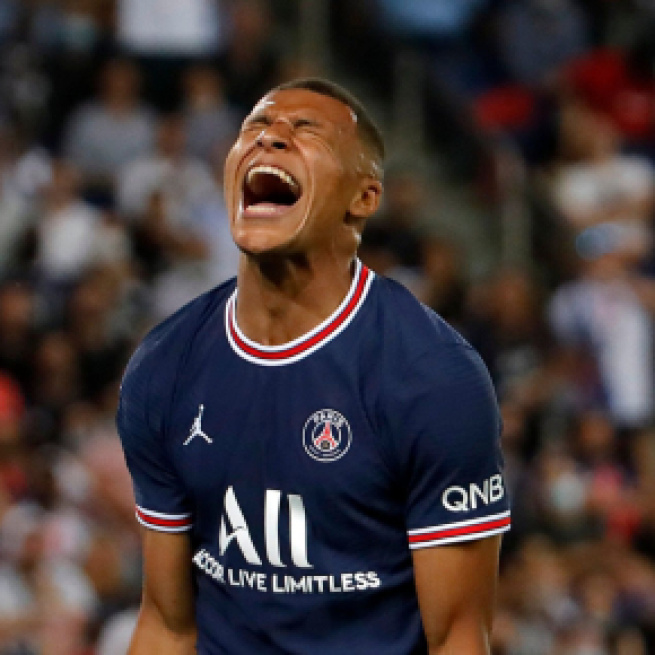L'énorme ovation du Parc des Princes pour Kylian Mbappé enflamme les fans - Source : Twitter