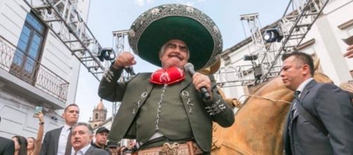 Vicente Fernández sufrió una caída en agosto (Instagram, _vicentefdz)