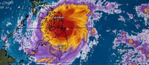 Super typhoon Rai causes heavy floods in several Philippine provinces (Image source: CNN)