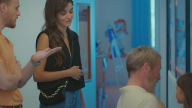 Love is in the air, trame turche: Kiraz cerca di avvicinare Serkan a suo padre Kemal.