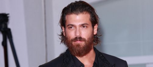 Can Yaman al Festival di Sanremo 2022: ipotesi co-conduzione al fianco di Amadeus