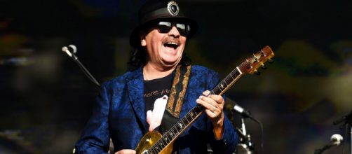 Il chitarrista Carlos Santana si è operato al cuore