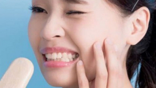 Denti sensibili: le cause e i rimedi pi&ugrave; efficaci per la cura.