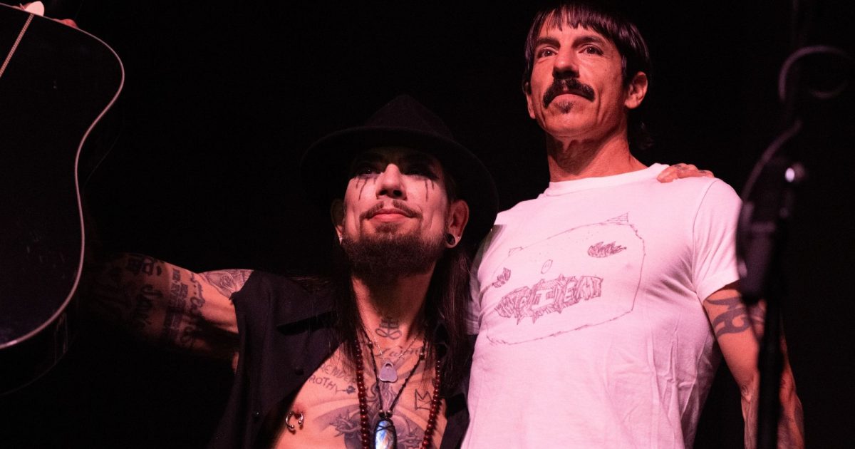 Red Hot Chili Peppers Anthony Kiedis e Dave Navarro di nuovo insieme