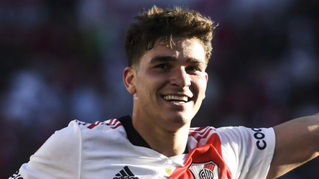 Alvarez, bomber conteso da mezza Europa.