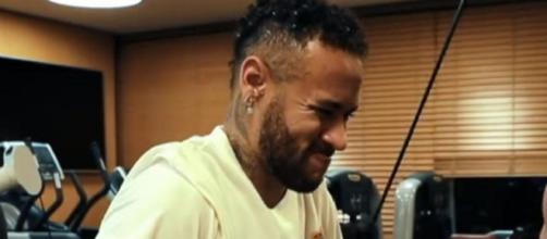 L'entraînement de Neymar malgré sa cheville blessée fair le buzz - Source : YouTube