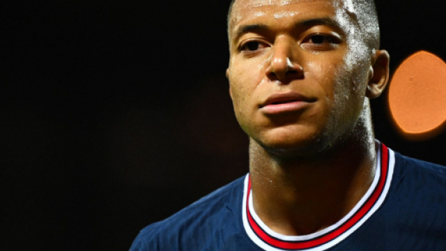 Kylian Mbappé sur son avenir au PSG : 'je vais rester au côté de Messi et de Neymar' - Source : capture, Twitter