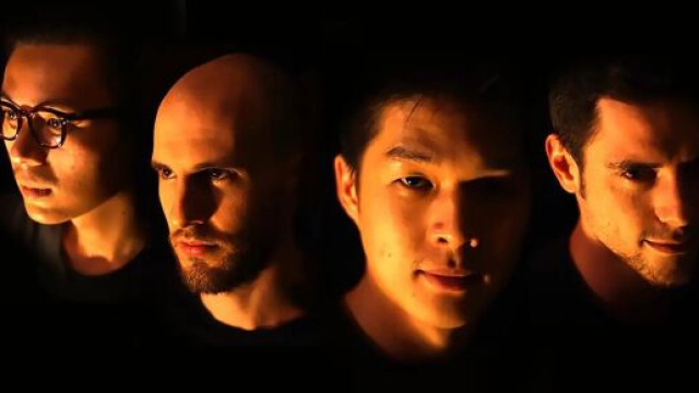 La band Omicron, gruppo di Hong Kong che sta ottenendo molte visite a causa della variante del Covid.