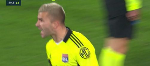 Anthony Lopes furieux contre Lucas Paqueta. (crédit Prime Video)