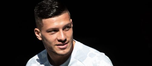 Mercato Milan, possibile interesse per l'attaccante Jovic.