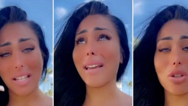 Les Vacances des Anges 4 : Depuis son hôtel, Léana, harcelée par des twittos, fond en larmes en évoquant son passé douloureux.