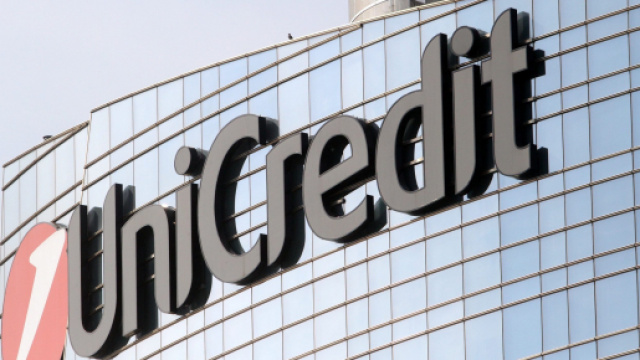 Nuove assunzioni di Intesa Sanpaolo e Unicredit entro il 2023: 6.100 posti per laureati