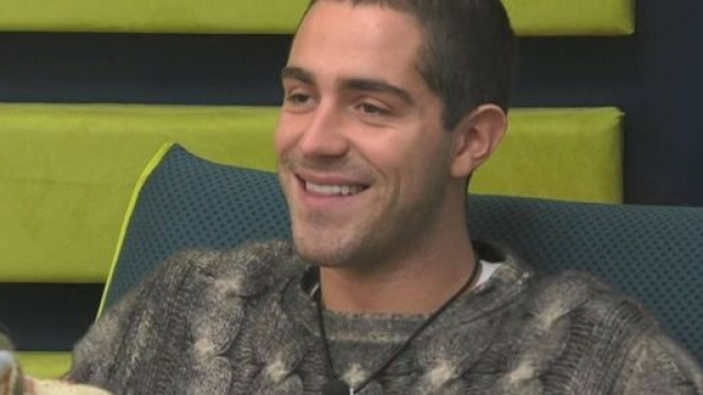 Grande Fratello Vip, Zorzi chiede aiuto ai fan della De Lellis: 'Mi appello a voi'.