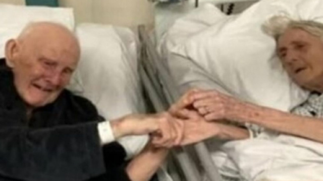 Un couple meurt main dans la main - Photo capture d'écran Twitter