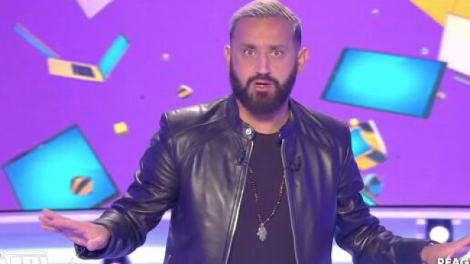 TPMP : Cyril Hanouna reçoit une claque en voyant l’adhésion des fans au mouvement Generation Identitaire. ©C8 Capture