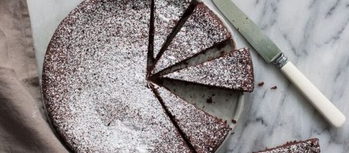 Torta caprese, un dolce immancabile della tradizione