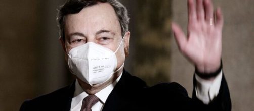 Pensioni anticipate Draghi: ipotesi uscita a 63-64 anni con ricalcolo contributi ante-1996.