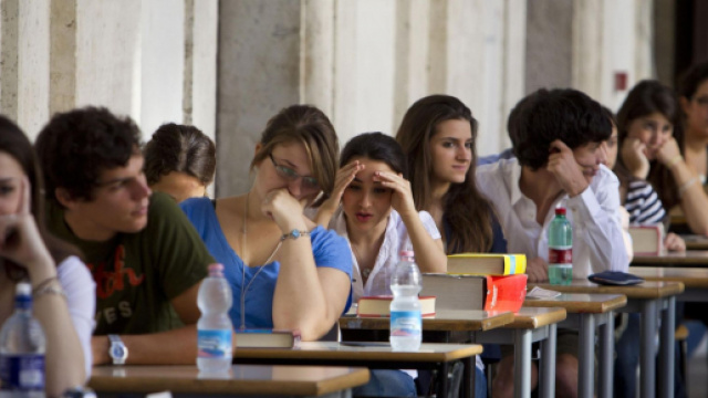 Maturit&agrave; 2021: no a prove scritte, s&igrave; a esame orale in presenza.