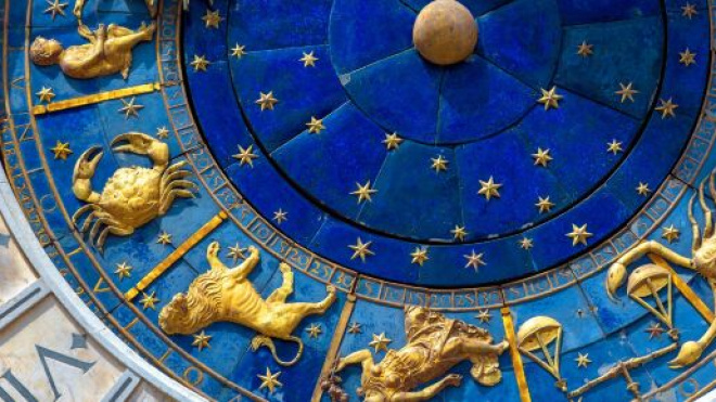 Oroscopo settimanale, dal 22 al 28 febbraio: fortuna in amore per Pesci.