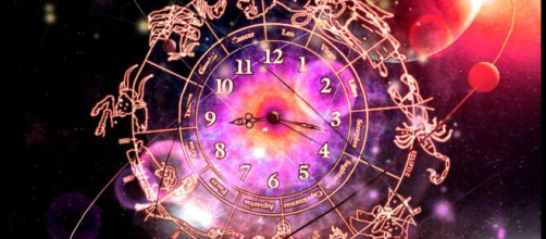 Le previsioni dell'oroscopo per tutti i segni: Leone fra gli ultimi posti.