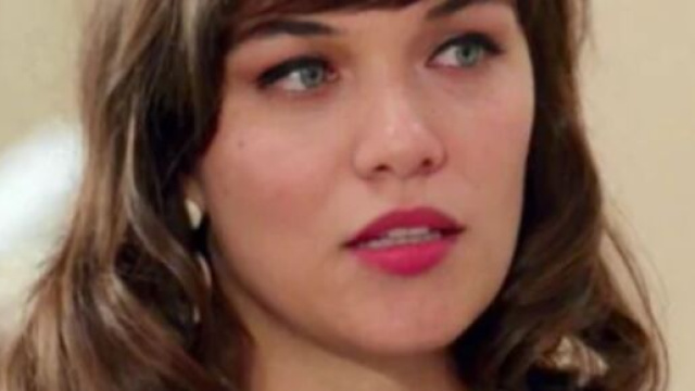 Il Paradiso delle signore: al telefono Marta racconta a Vittorio delle bugie.