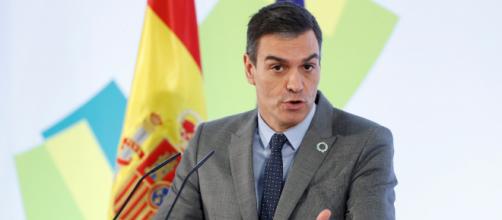 Sánchez considera que la democracia española tiene 'tareas pendientes'