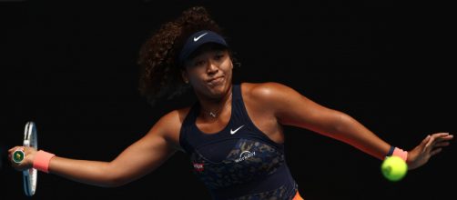 Naomi Osaka in azione agli Australian Open.