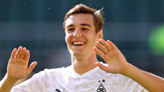 Florian Neuhaus sarebbe uno degli obiettivi del mercato della Juve.