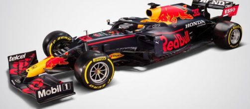 Red Bull presenta la RB16B per il mondiale 2021.