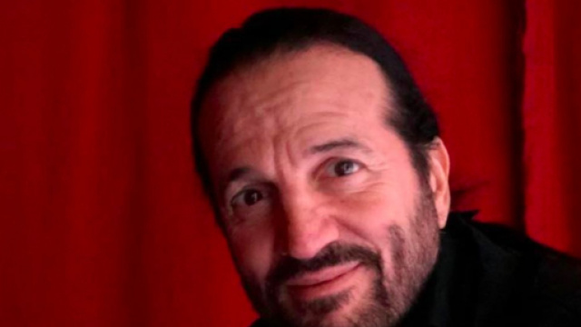 Une enquête ouverte contre Francis Lalanne - photo page facebook officielle du chanteur