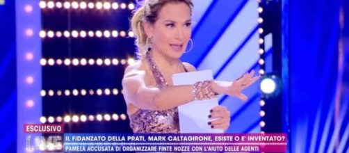 Barbara D'Urso sbotta per le voci di chiusura di Live: 'Siti danno notizie con cattiveria'.