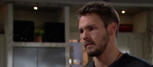 Finn demands an apology from Liam (Image source: CBS)