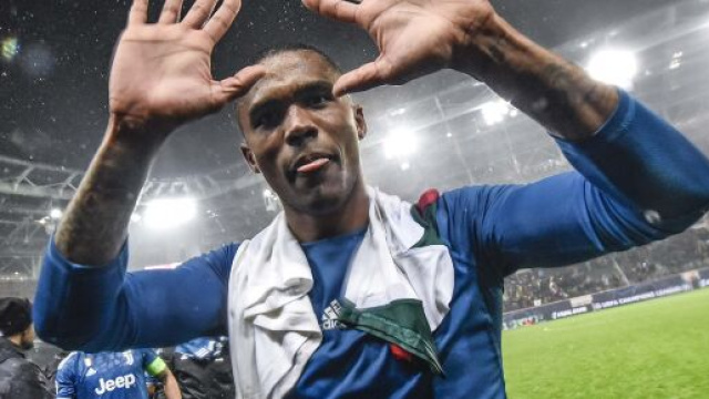 Douglas Costa sicuro: 'La Juve vince lo scudetto'.