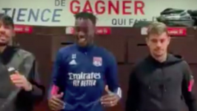 La danse des joueurs de l'OL fait le buzz sur les réseaux sociaux - Photo capture d'écran vidéo