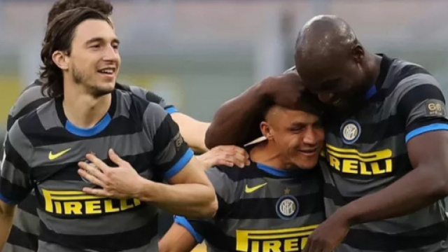 Matteo Darmian, Romelu Lukaku e Alexis Sanchez