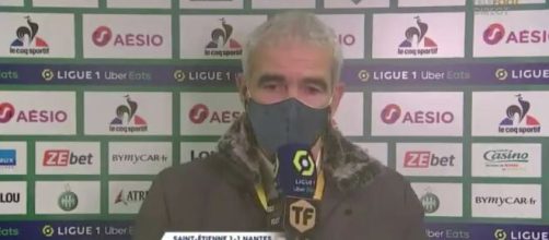 Raymond Domenech humilie un journaliste de Téléfoot après une question sur sa carrière. ©capture écran