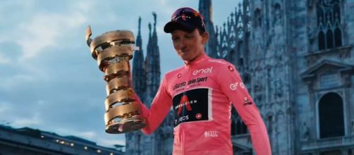 Tao Geoghegan Hart, vincitore del Giro d'Italia.