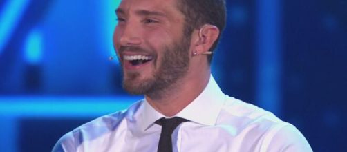 Stefano De Martino, lutto per l'ex marito di Belen: è scomparsa l'adorata nonna Elisa.