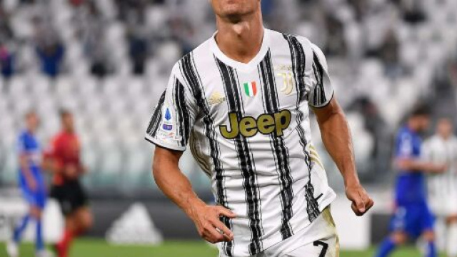 Cristiano Ronaldo con maglia della Juventus.