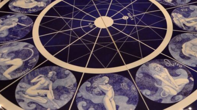 Previsioni zodiacali e classifica dell'8 febbraio: Pesci in testa, Scorpione innamorato.