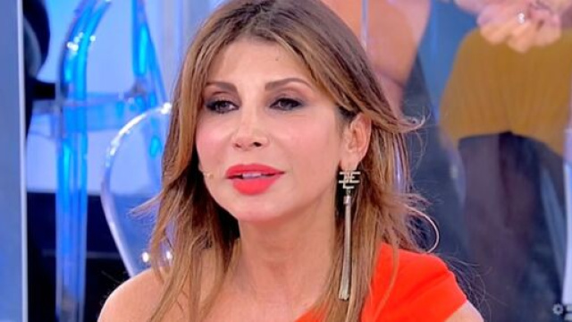 Uomini e Donne, Nicole Vinti si allontana da Armando: 'Non mi piace la sua arroganza'.