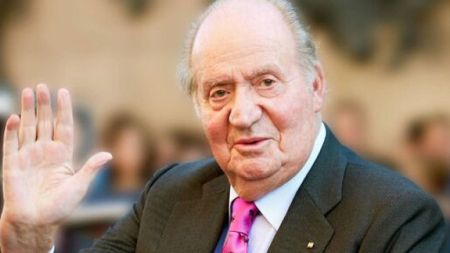 L'ex re di Spagna, Juan Carlos I, 82 anni, è centro di uno scandalo per non avere dichiarato 100 milioni di euro consulenza (Foto Elconfidencial)