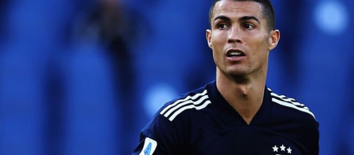 Tripletta per Cristiano Ronaldo, ora a quota 770 gol in carriera; il portoghese ha ricevuto anche i complimenti di Pelè.