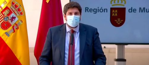 El presidente de la Región de Murcia, Fernando López Miras, este viernes (YouTube)