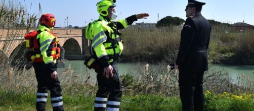 L'Aquila, trovato senza vita il giovane papà scomparso: il corpo era in un canale.