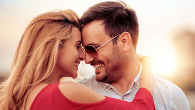 L'oroscopo del giorno 18 marzo e classifica: l'Acquario tra i favoriti in amore (2ª metà).