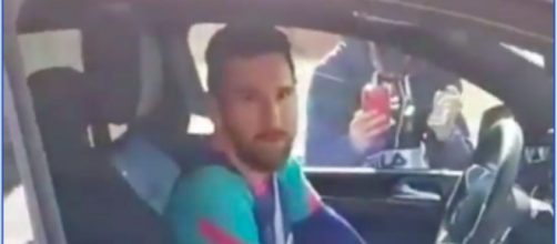 Vidéo: Lionel Messi s'embrouille avec des supporters du Barça - Photo capture d'écran vidéo